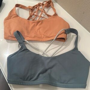 Lululemon sports bra size 4